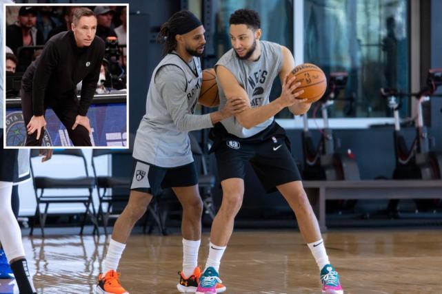 东部和西部 东部和西部